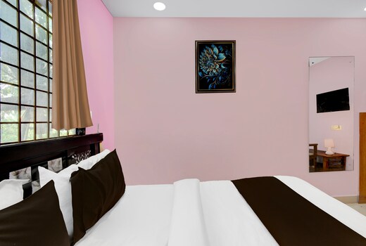 Super Hotel O Lakdikapul Near Birla Mandir
