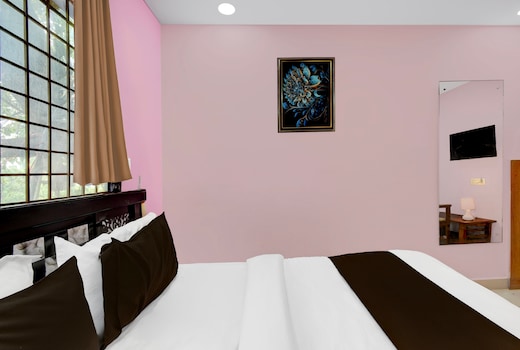 Super Hotel O Lakdikapul Near Birla Mandir