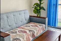 404 | Stylish 2BHK by Everloft with Balcony, Bangalore