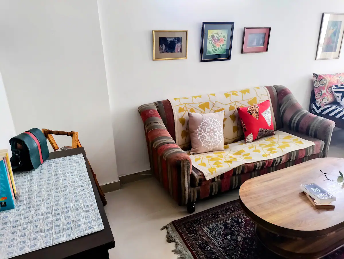 Independent Studio Apt near Expo Mart - Tap to explore photos