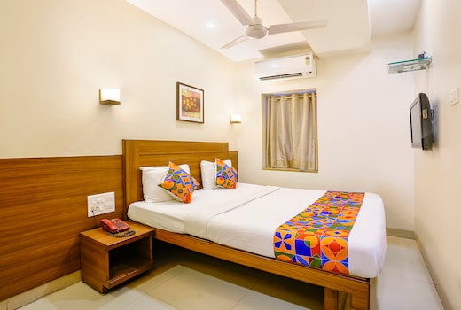 FabHotel Rahat - In Mumbai Central