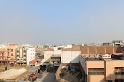 Aapki Stay, Vrindavan