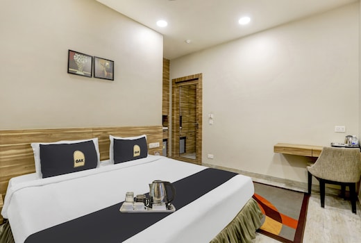 Super Townhouse OAK Shubhham Regency