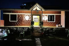 Red Stone Pool Villa, Hatkalangda