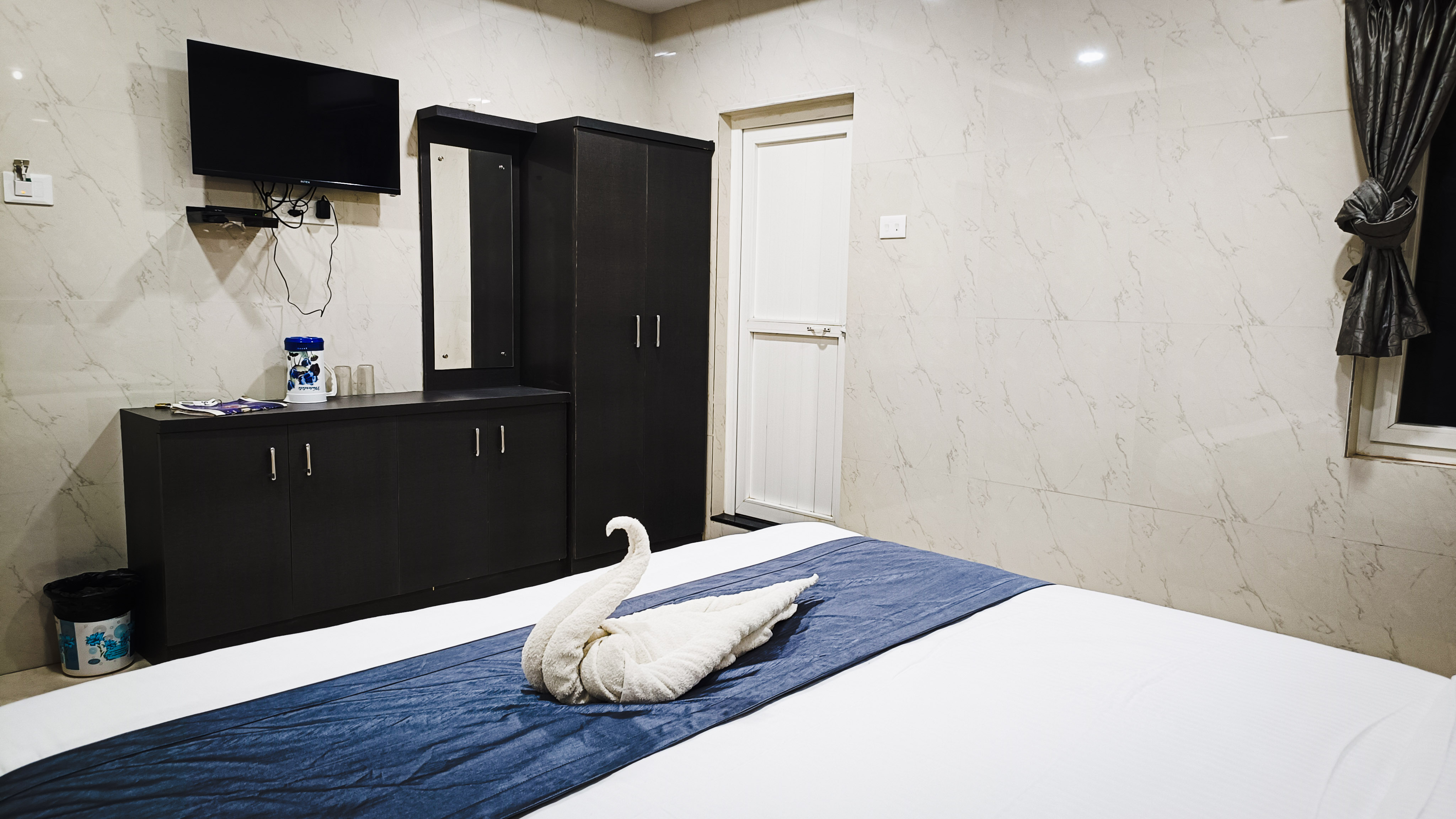 HOTEL DIVINE RAMESWARAM - Tap to explore photos