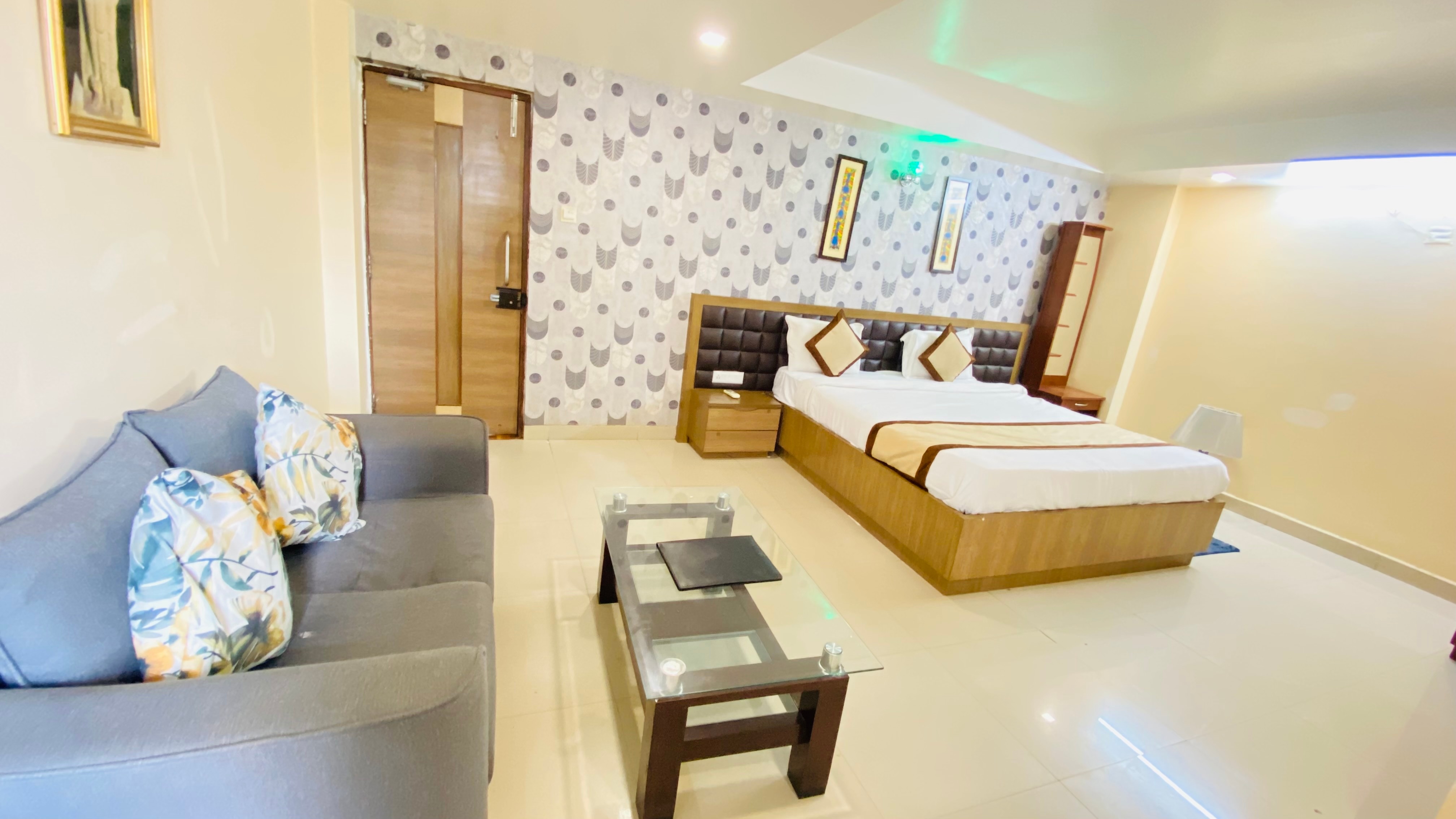 Hotel Rupam Tower - Tap to explore photos