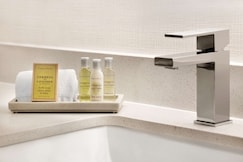 Doubletree by Hilton McLean Tysons, Baltimore