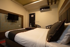 Townhouse Vangani Railway Station Formerly Hotel Chadha, Navi Mumbai