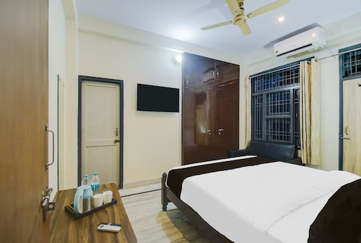 Hotel O The Zenith Stay