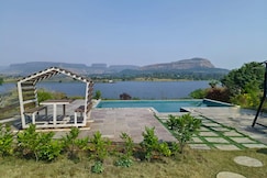 Happy mornings, Igatpuri