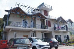 Jags-N-Kals, Naukuchiatal