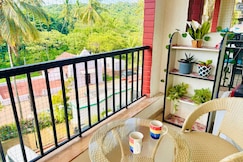 Luxury Big 1 bedroom apartment 5 mins to Baga Anjuna Pool and Balcony, Goa