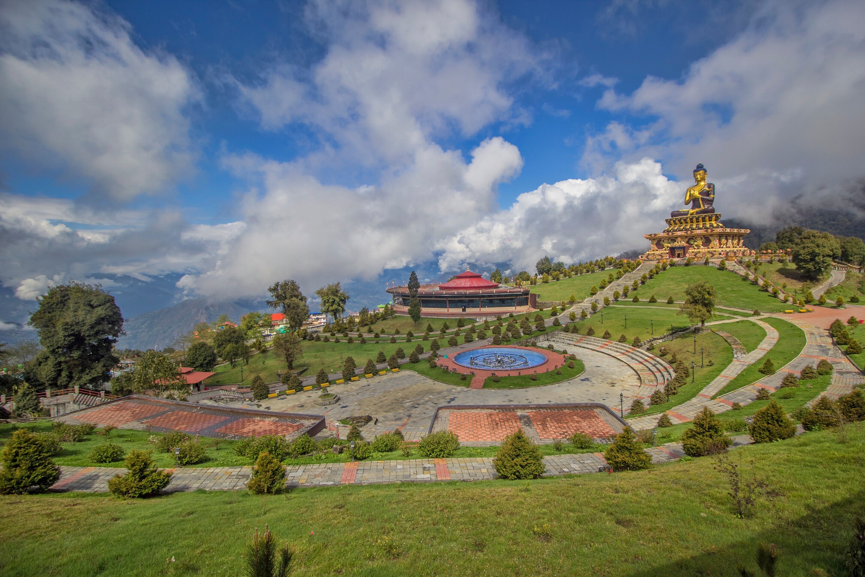 SPOT ON Hotel Kanchandzonga - Tap to explore photos