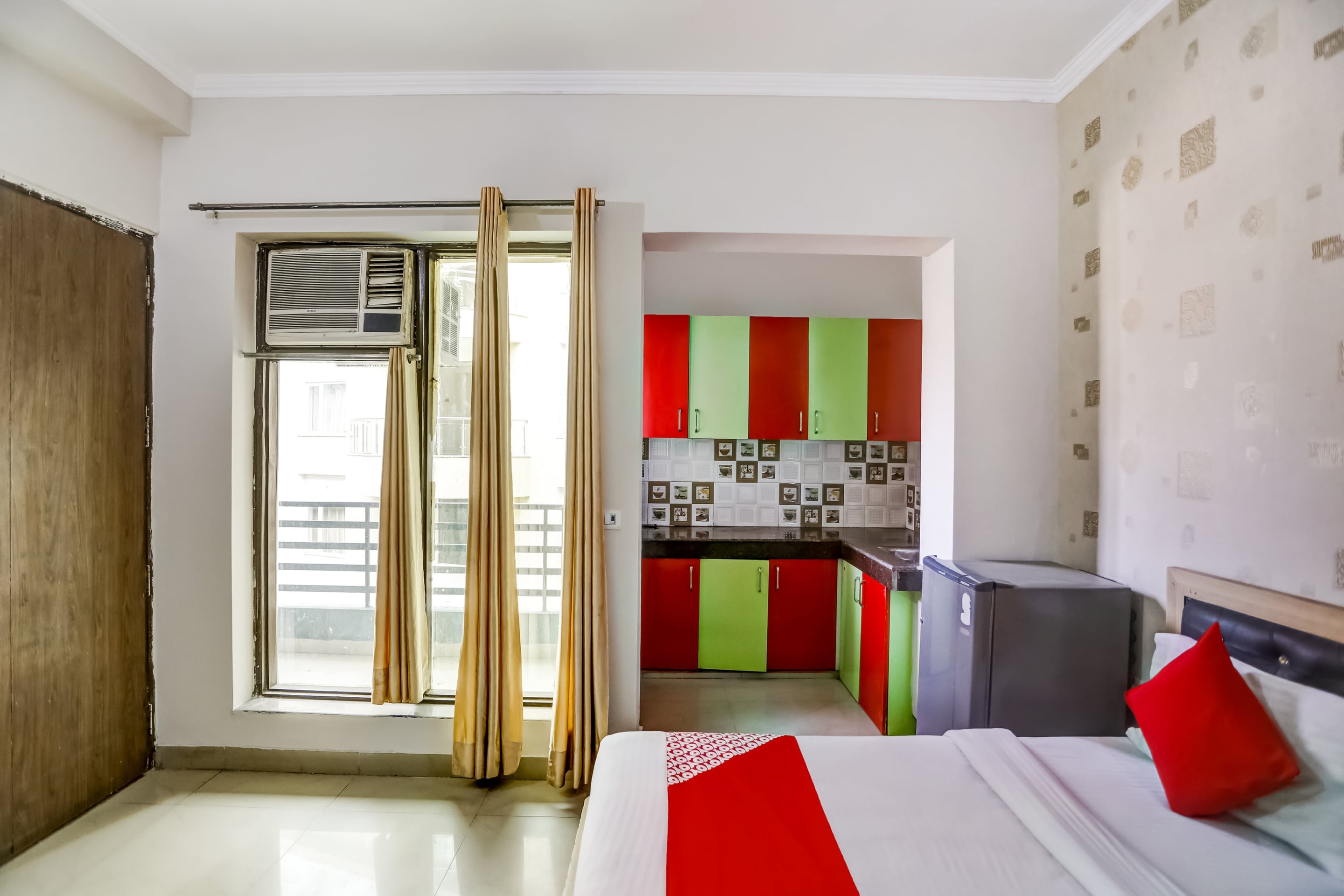 Hotel O Baghdad Bakhtawar Chowk - Tap to explore photos