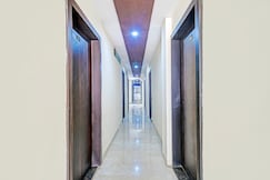 Hotel O Paradise Green, Indore