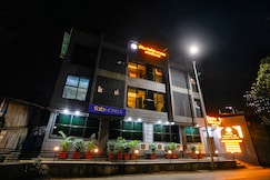FabHotel Melody NX, Thane