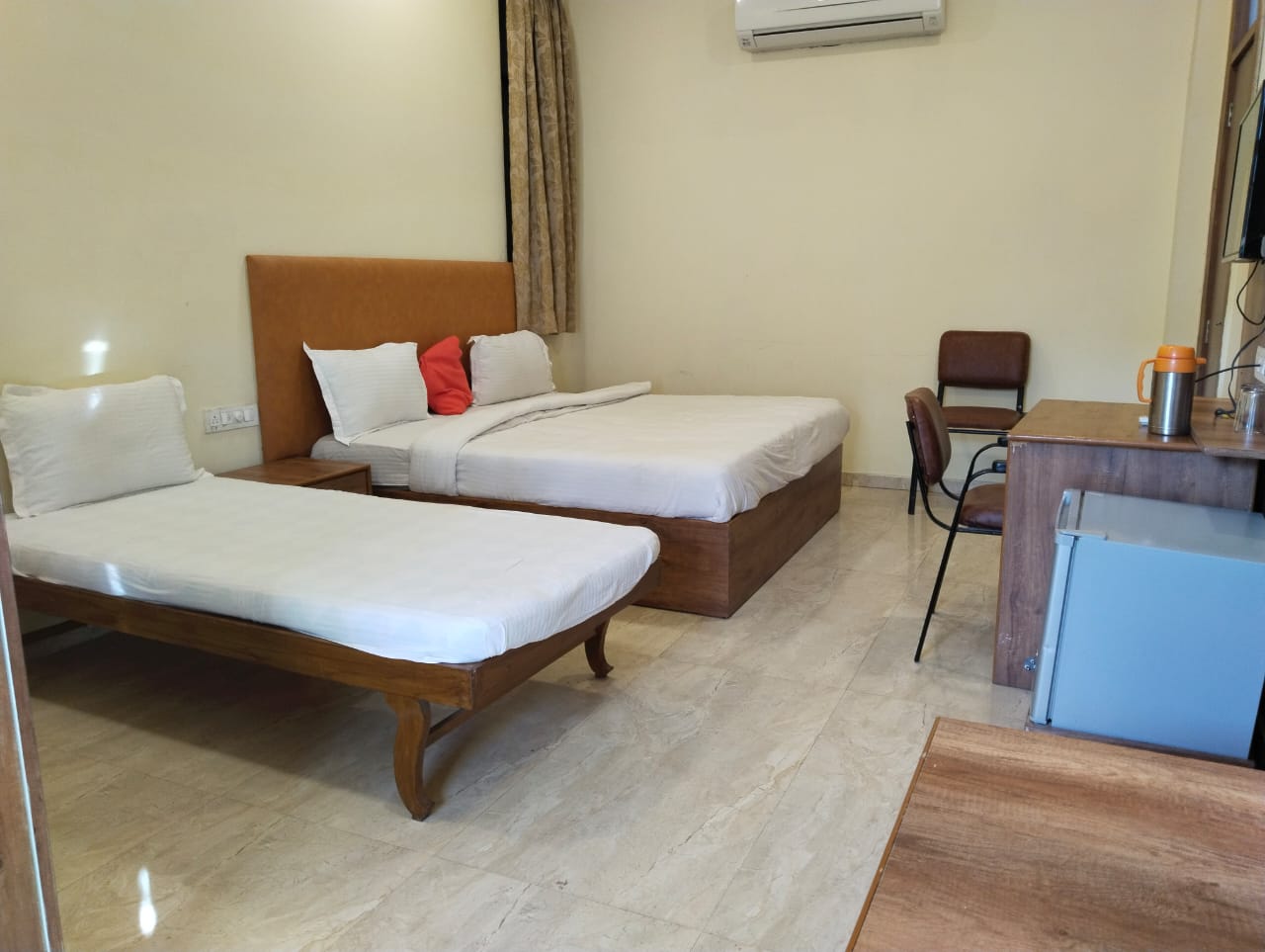 Krishn Palace Hotel and Restaurant - Tap to explore photos