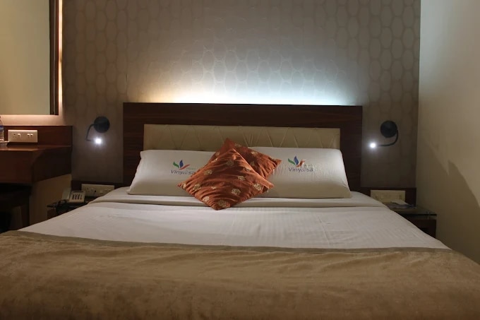 Hotel Vinyasa Thane, 5 km from Thane Railway Station - Tap to explore photos