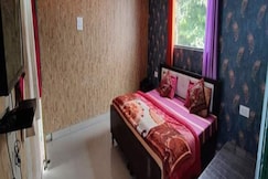 The Forest Cafe,  Kanatal, Kanatal