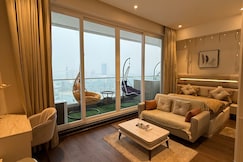 Sundowner Hive Luxury Studios Key Garden Patio, Gurgaon