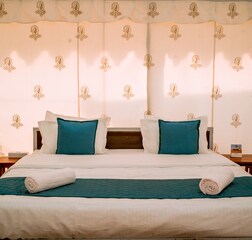Deluxe Tents
