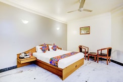 FabHotel Ratna Regency, Pune