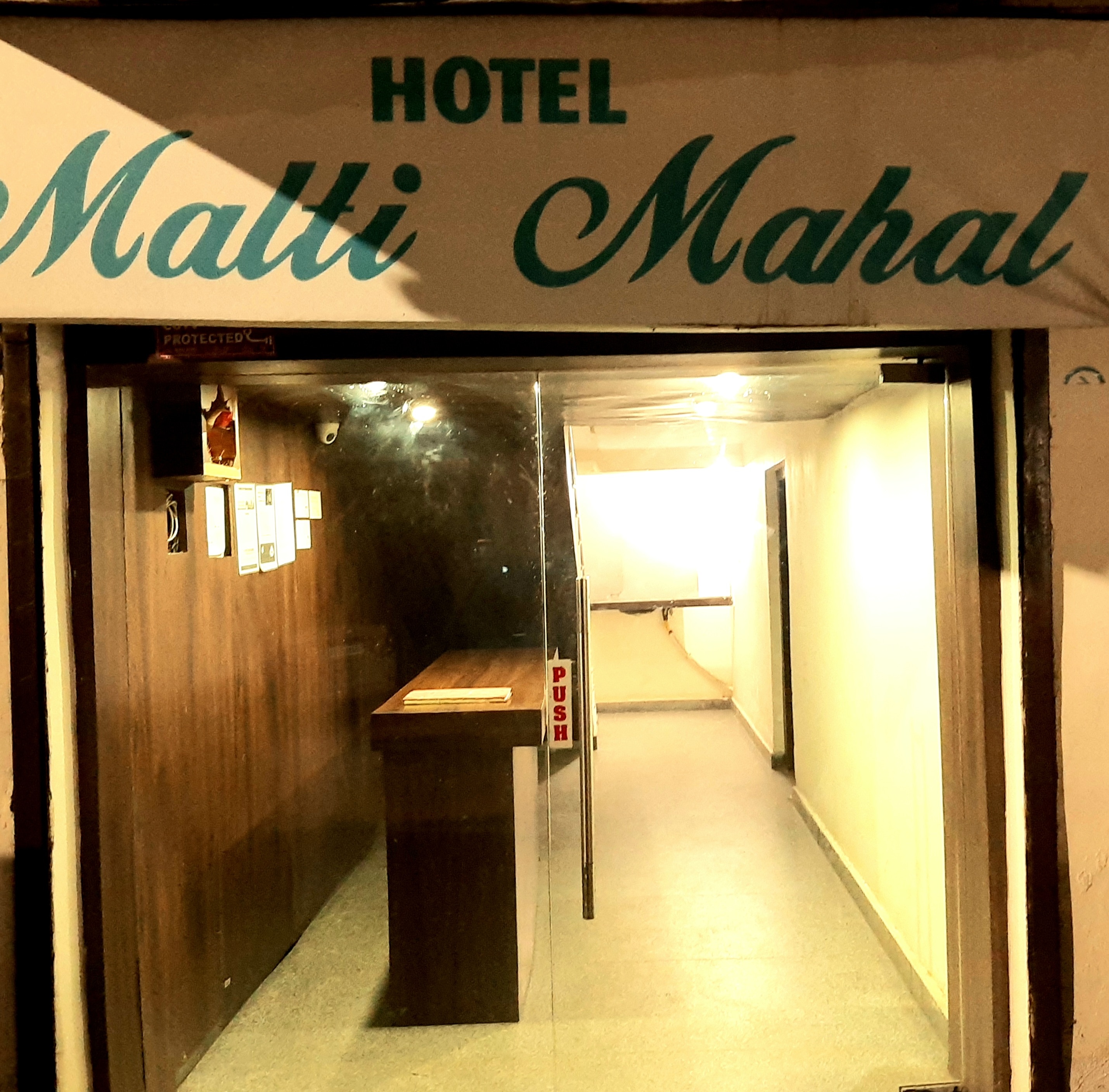 Hotel Malti Mahal - Tap to explore photos