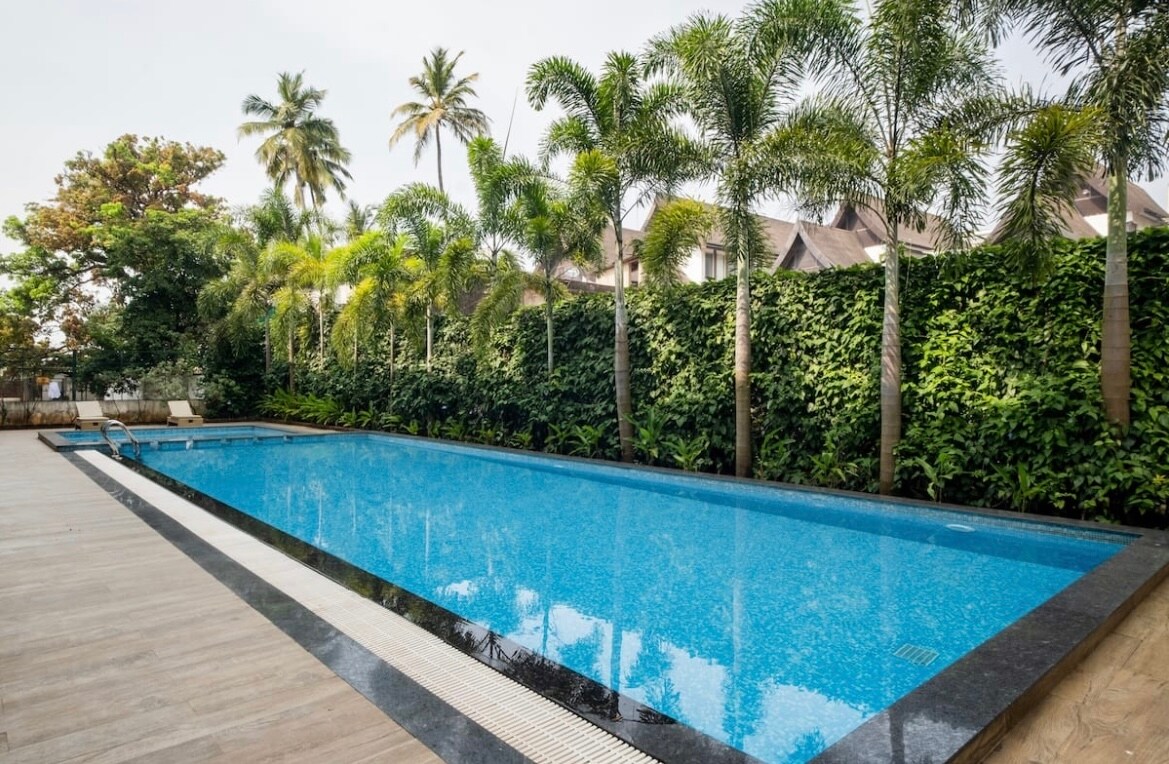Abura - Luxurious 2 BHK -Close to Beach - Tap to explore photos