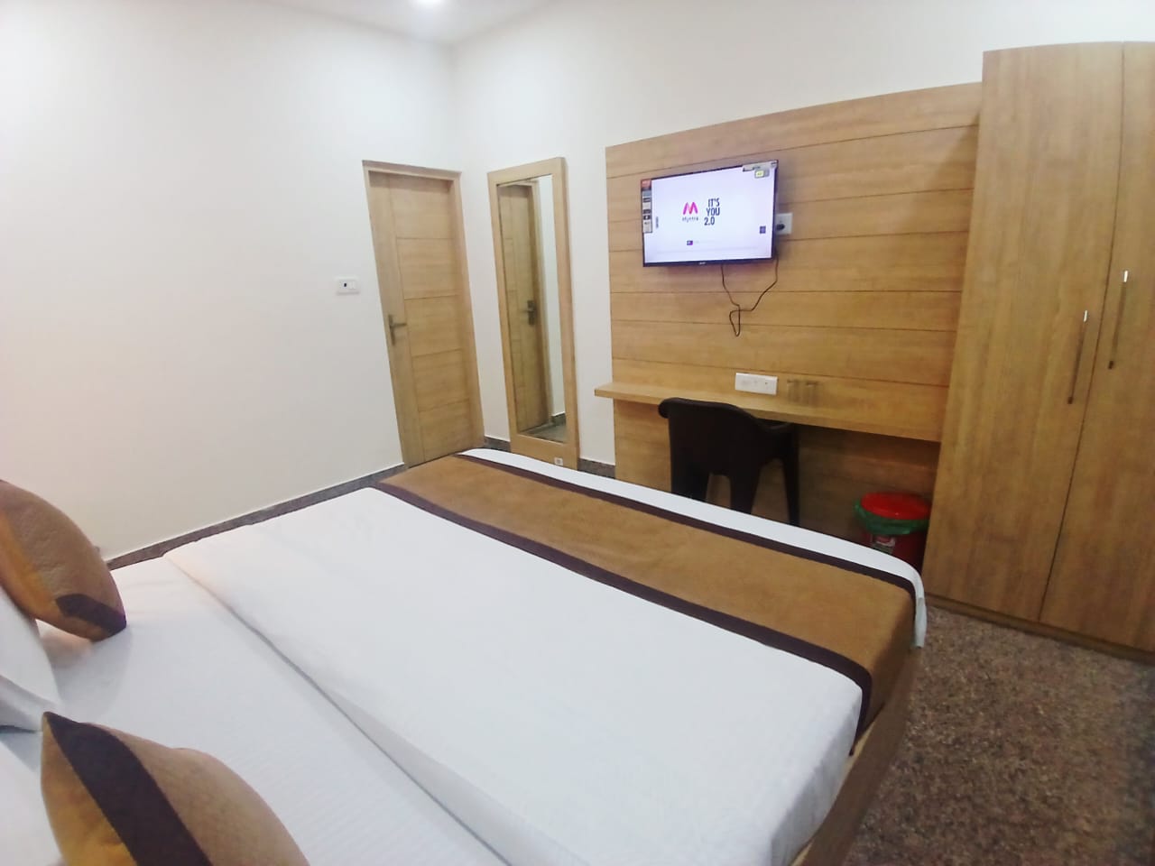 Hotel Devi Ram Atithi Bhawan Vrindavan - Tap to explore photos