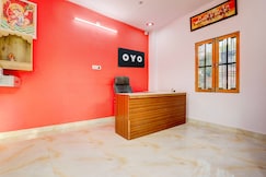 SPOT ON The SN Lawn, Lucknow