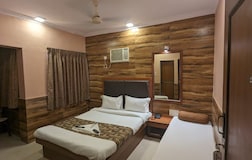 Studio Room