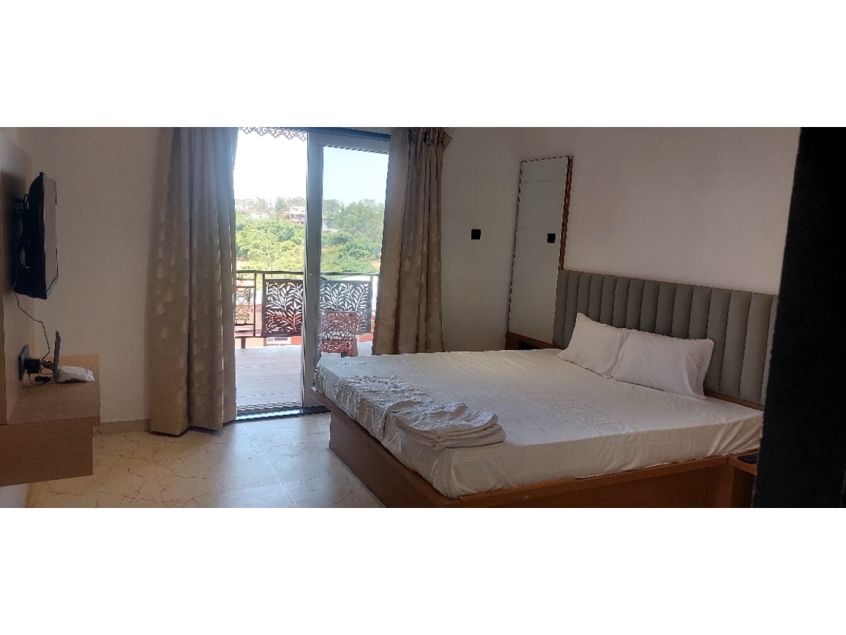 Rajapuri Caves Hills Resort - Tap to explore photos