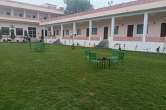 Hotel Ranthambhore Vilas, Sapotra