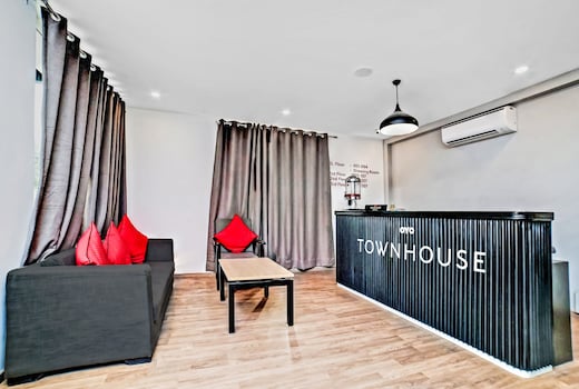 Super Townhouse Patrakar Puram