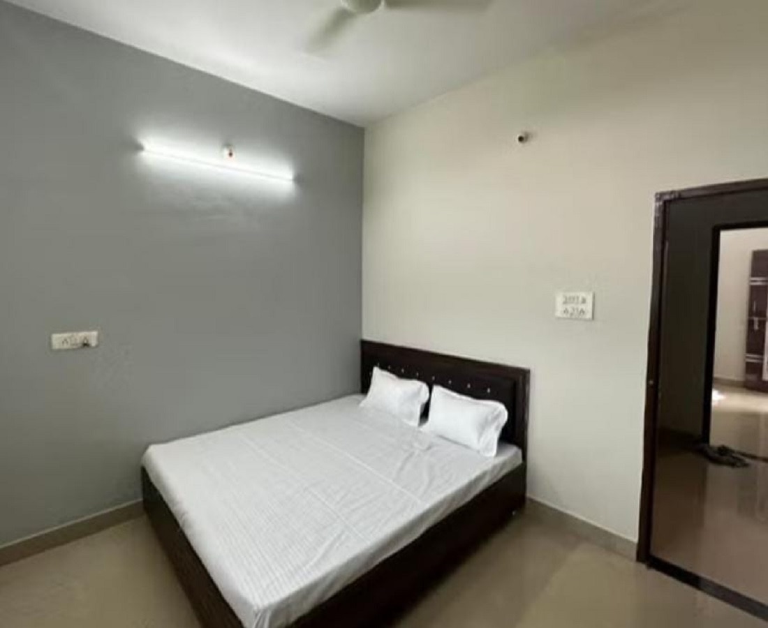 Hotel Tanodiya Palace - Tap to explore photos