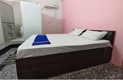 Hotel O Crown Hotel, Pharenda