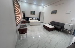 Premium Cottage with Jacuzzi (403)