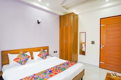 FabHotel Grihum 56, Noida