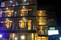 Hotel Snow Gareen , Manali