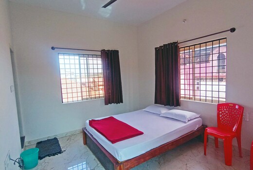 Paradise Lodge
