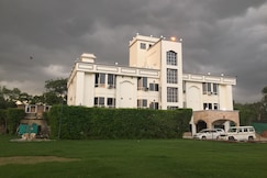 Hotel Radhika Palace, Morena