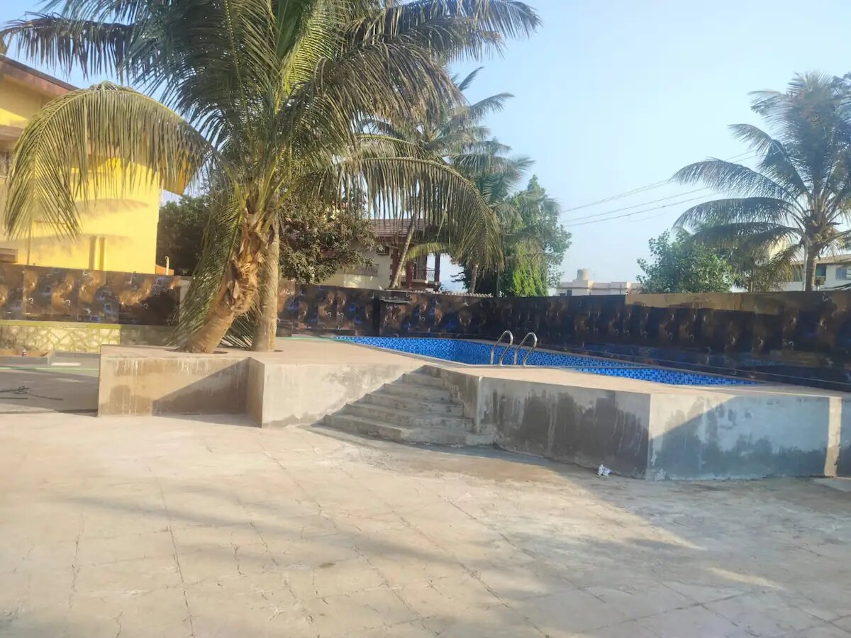 Ivy Joyful House 3BHK with Pool - Tap to explore photos