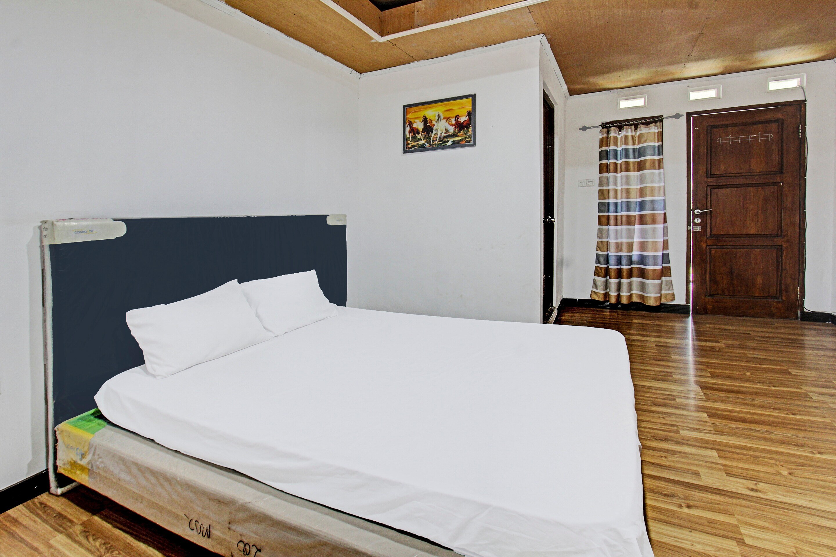 OYO 92090 Panorama Rinjani Lodge - Tap to explore photos