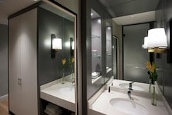 Avani Gaborone Resort & Casino, Machaneng