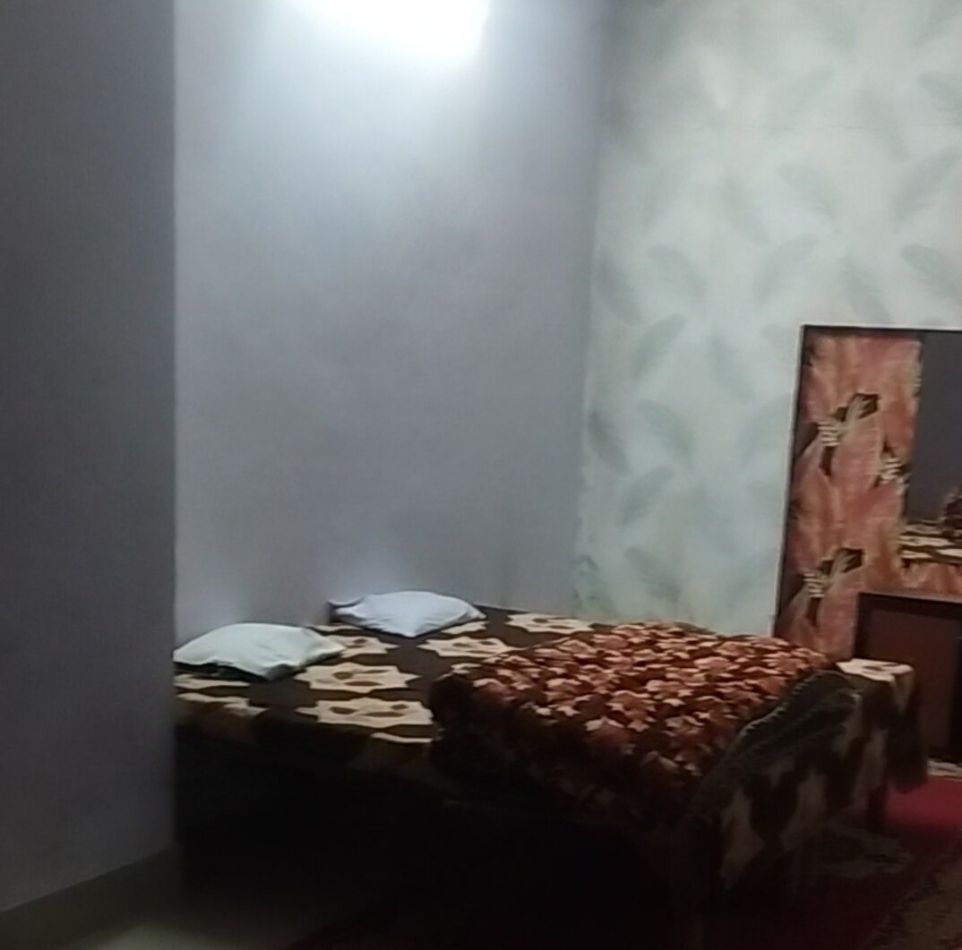 Abhinav apartments rooms - Tap to explore photos