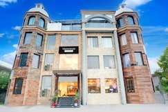 Super Townhouse Brahma Sarovar Formerly Krishna mahal, Kurukshetra