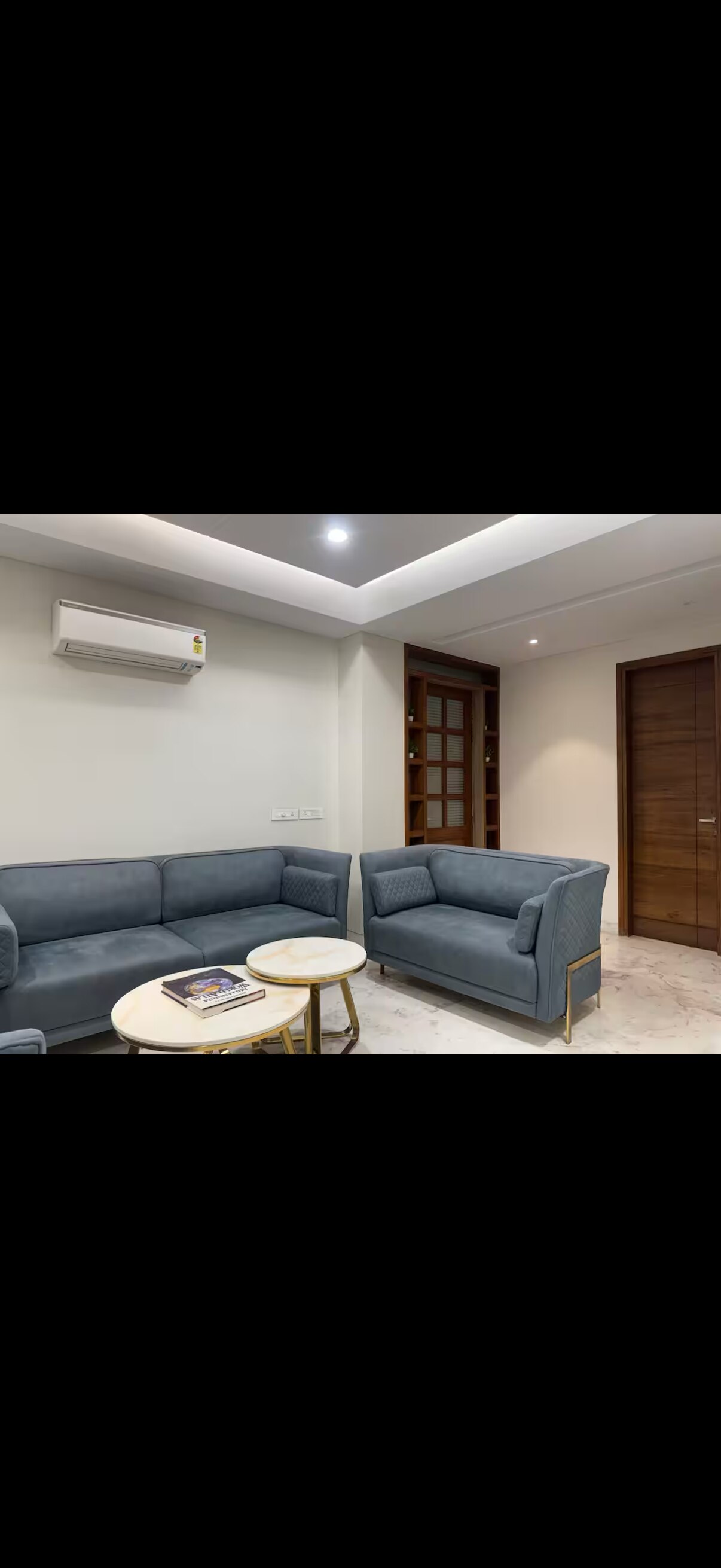 UPSCALE 2BHK NEAR URBAN HOTSPOTS  - Tap to explore photos