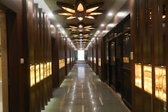 The Novelty Hotel Kanpur, Kanpur
