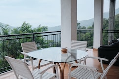 Ella Mount Heaven, Ella