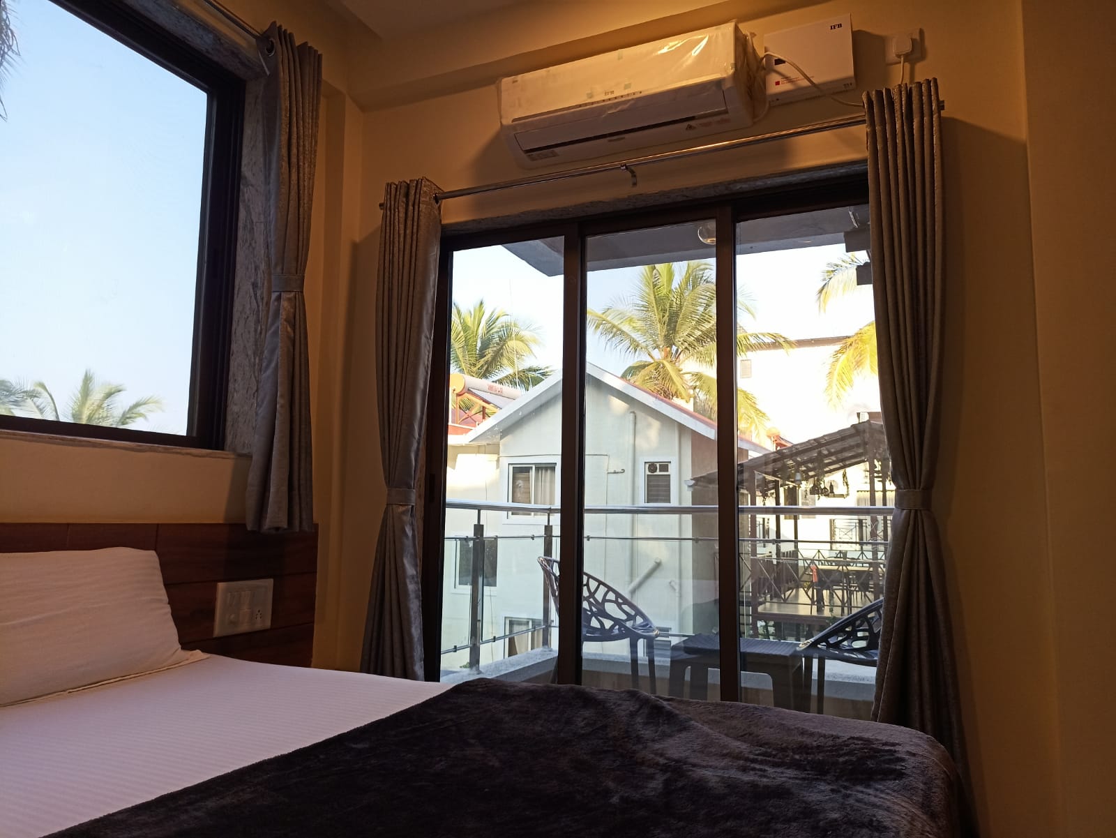 ROOM WITH BALCONY 1